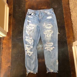 american eagle mom jeans